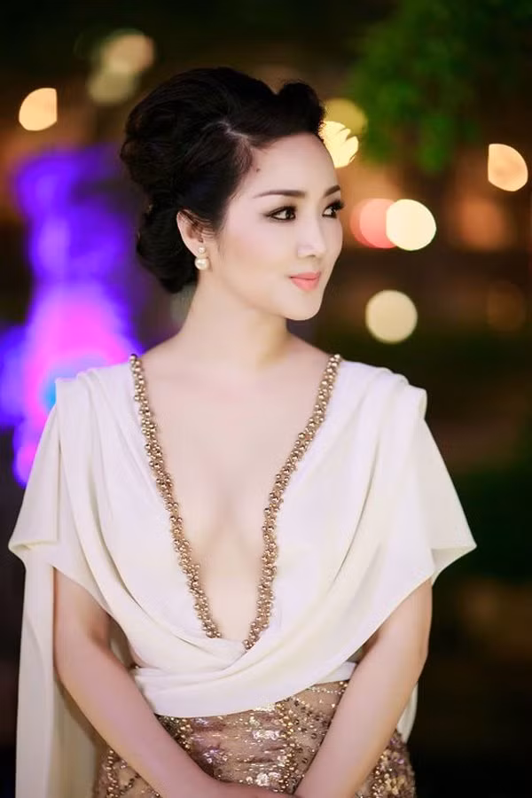 Hoa hậu Giáng My bật mí bí kíp độc giúp nhan sắc trẻ đẹp - Hình 2 Hoa hau Giang My bat mi bi kip doc giup nhan sac tre dep-Hinh-2
