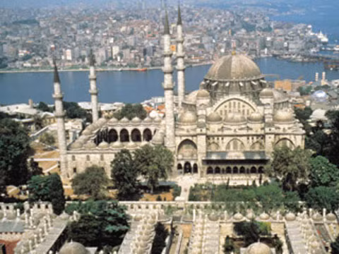9. Đế chế Ottoman: Ở thời kỳ đỉnh cao, Đế chế Ottoman “phủ sóng” trên 3 châu lục và bao gồm nhiều nền văn hóa, tôn giáo, ngôn ngữ. Mặc dù có những khác biệt nhưng đế chế này quản lý các vùng thuộc địa phát triển thịnh vượng trong suốt 623 năm (từ năm 1299 trước công nguyên - 1922 trước công nguyên).