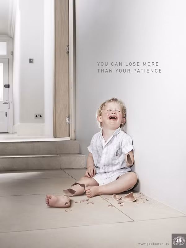 Cố gắng kiểm soát tâm trạng của mình. Nếu không, bạn có thể làm con bị tổn thương nặng nề hơn bạn nghĩ rất nhiều.