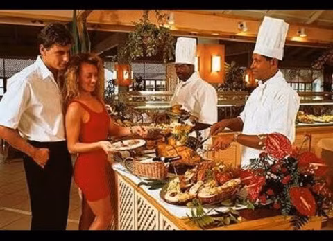 Bữa buffet rất bắt mắt...