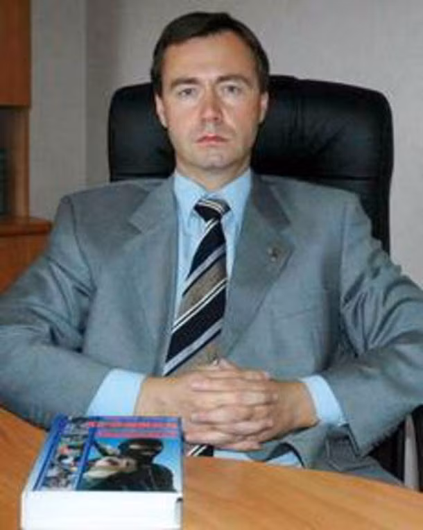 Nhà báo Oleksandr Kuchynsky nổi tiếng với các vụ điều tra về thế giới mafia ở miền đông Ukriane.