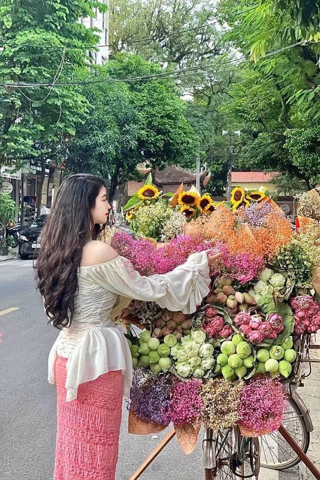 Kinh doanh dich vu xe hoa Ha Noi, thu nhap hang trieu dong moi ngay-Hinh-2
