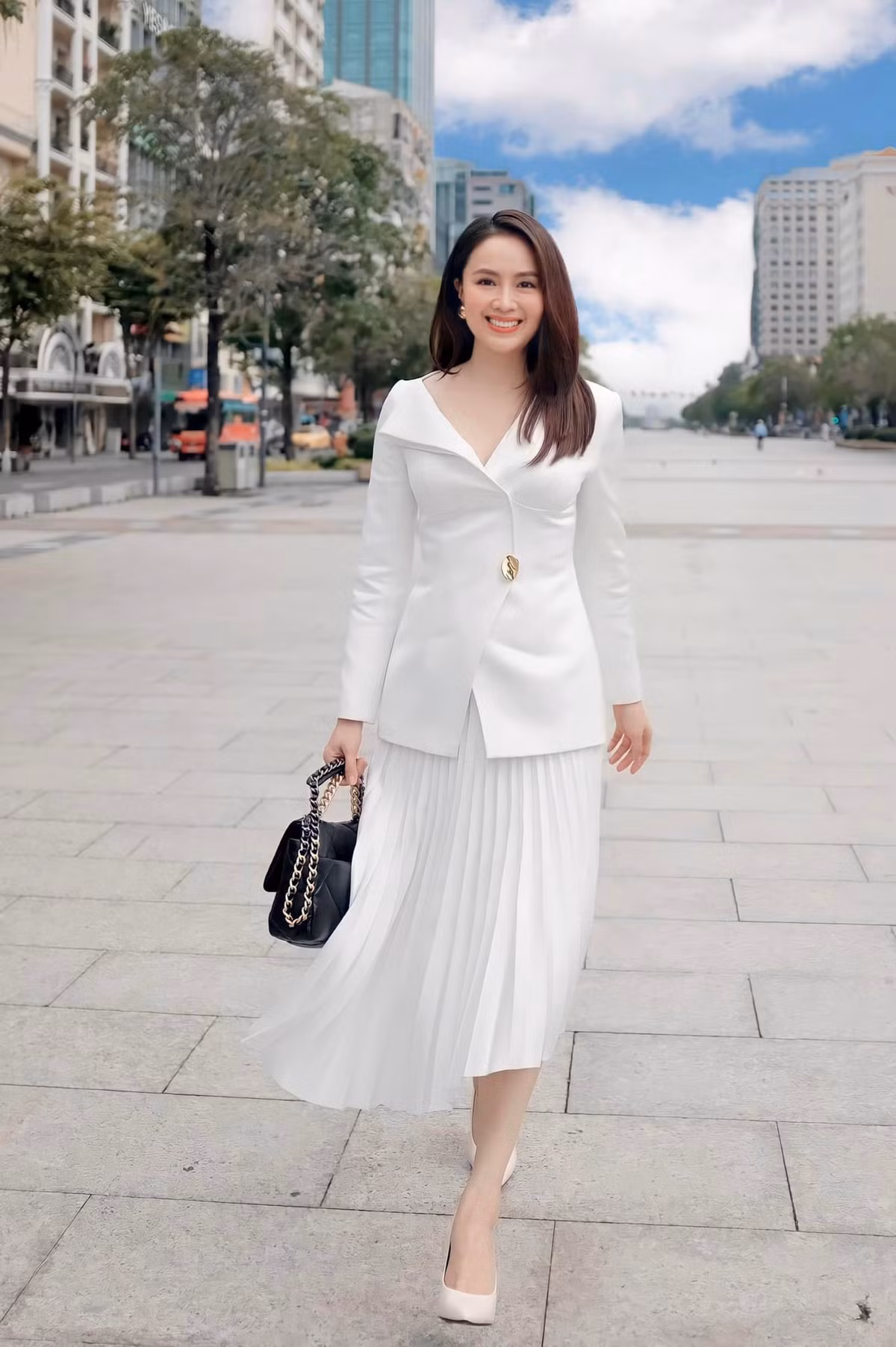 Hai ngọc nữ sở hữu gương mặt đẹp nhất truyền hình Việt - Hình 31 Hai ngoc nu so huu guong mat dep nhat truyen hinh Viet-Hinh-31
