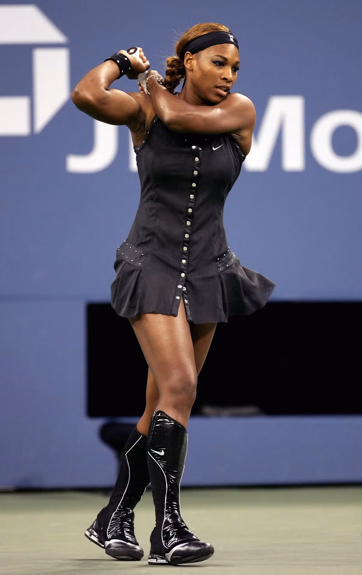 Serena Williams phai coi 4 lop ao de thi dau-Hinh-6