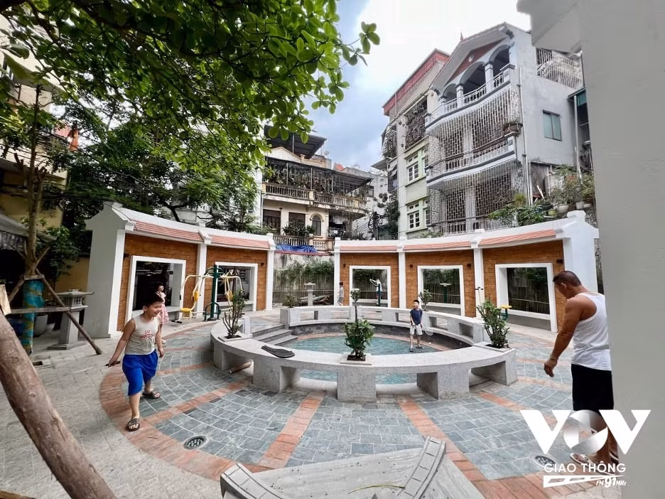 Giếng làng đã và đang cần được gìn giữ, khôi phục để nhắc nhở các thế hệ mai sau luôn nhớ về cội nguồn. Nó như là một chứng nhân của lịch sử, người dân còn gắn cho giếng làng những câu truyện, truyền thuyết, huyền thoại mang tính nhân văn thể hiện nét văn hóa tâm linh của cả cộng đồng.
