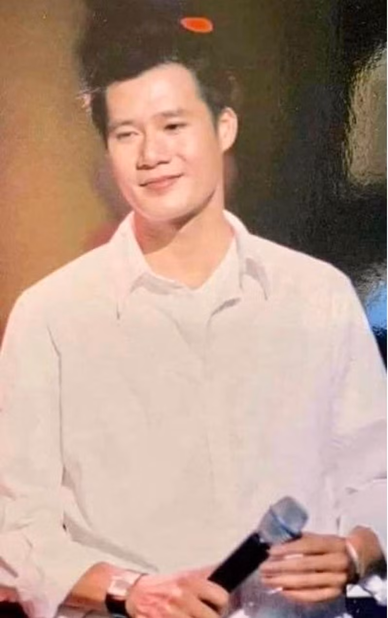 Ca si dien trai lang nhac Viet: Hon nhan do vo, ngai yeu o tuoi U50-Hinh-3