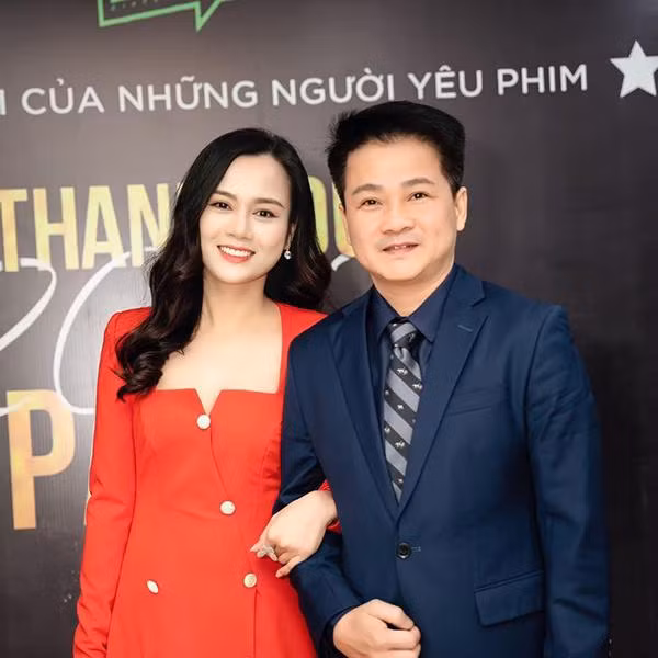 Huyen Sam hanh phuc ben chong mang quan ham Trung ta-Hinh-7