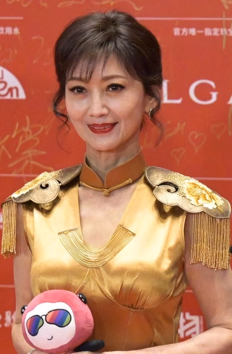 Sao nu bi boc tran nhan sac chua qua chinh sua-Hinh-5