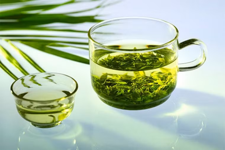 Ngoài ra, trà còn giúp bổ sung sulphorane hữu ích – một chất chống oxy hóa được tìm thấy trong bông cải xanh mang lại khả năng ức chế sự phát triển ung thư, ngăn chặn các độc tố gây hại cho cơ thể.