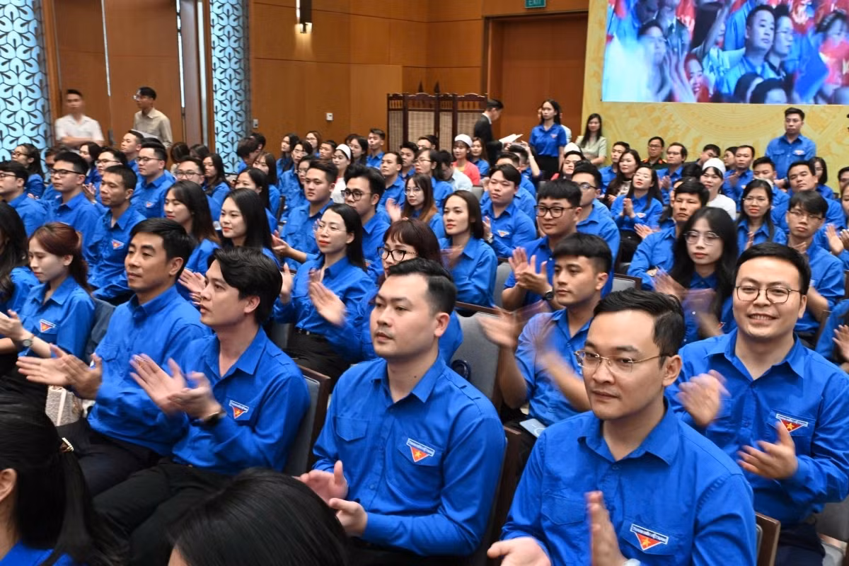 3 cau hoi Thu tuong dat ra tai cuoc doi thoai voi 300 thanh nien-Hinh-4