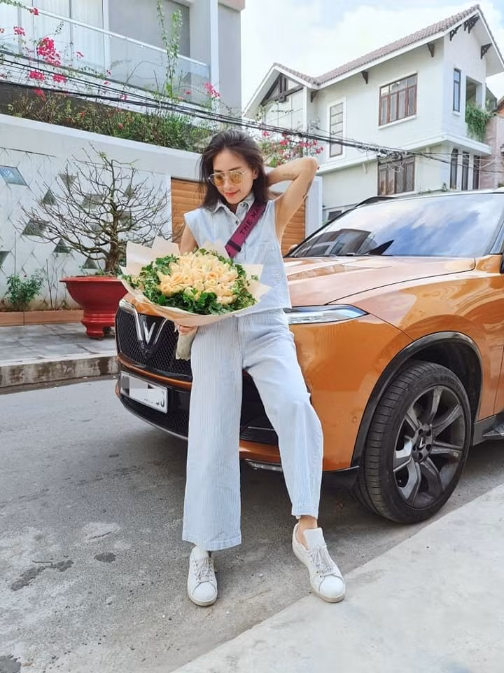 So kè gu thời trang của 3 mỹ nhân Việt chuẩn bị lên xe hoa - Hình 6 So ke gu thoi trang cua 3 my nhan Viet chuan bi len xe hoa-Hinh-6