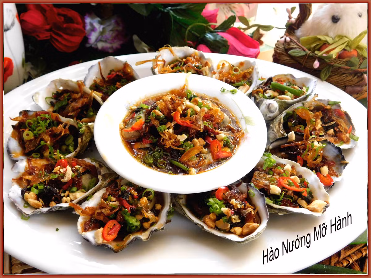 Bí quyết làm hàu nướng mỡ hành thơm ngọt, bổ dưỡng Bi quyet lam hau nuong mo hanh thom ngot, bo duong
