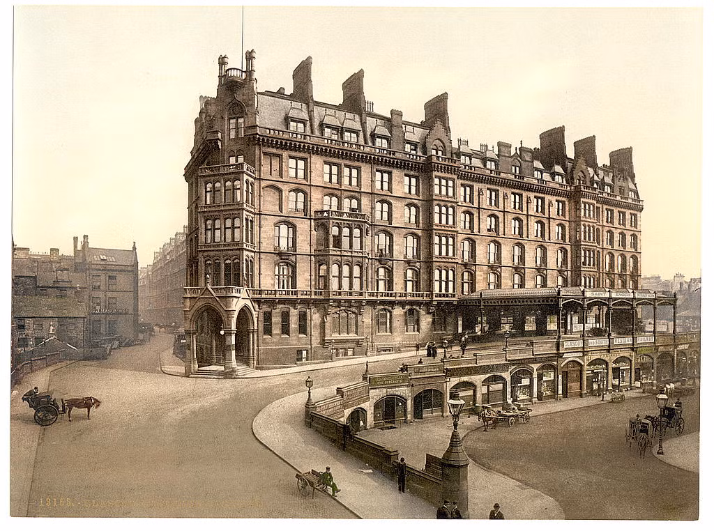 Nhà ga St. Enoch ở Glasgow, thành phố lớn nhất Scotland. Ảnh: Photoglob Zürich AG.