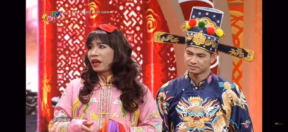 Nhan sắc Bắc Đẩu - NSND Công Lý trong suốt 20 năm Táo Quân lên sóng - Hình 15 Nhan sac Bac Dau - NSND Cong Ly trong suot 20 nam Tao Quan len song-Hinh-15