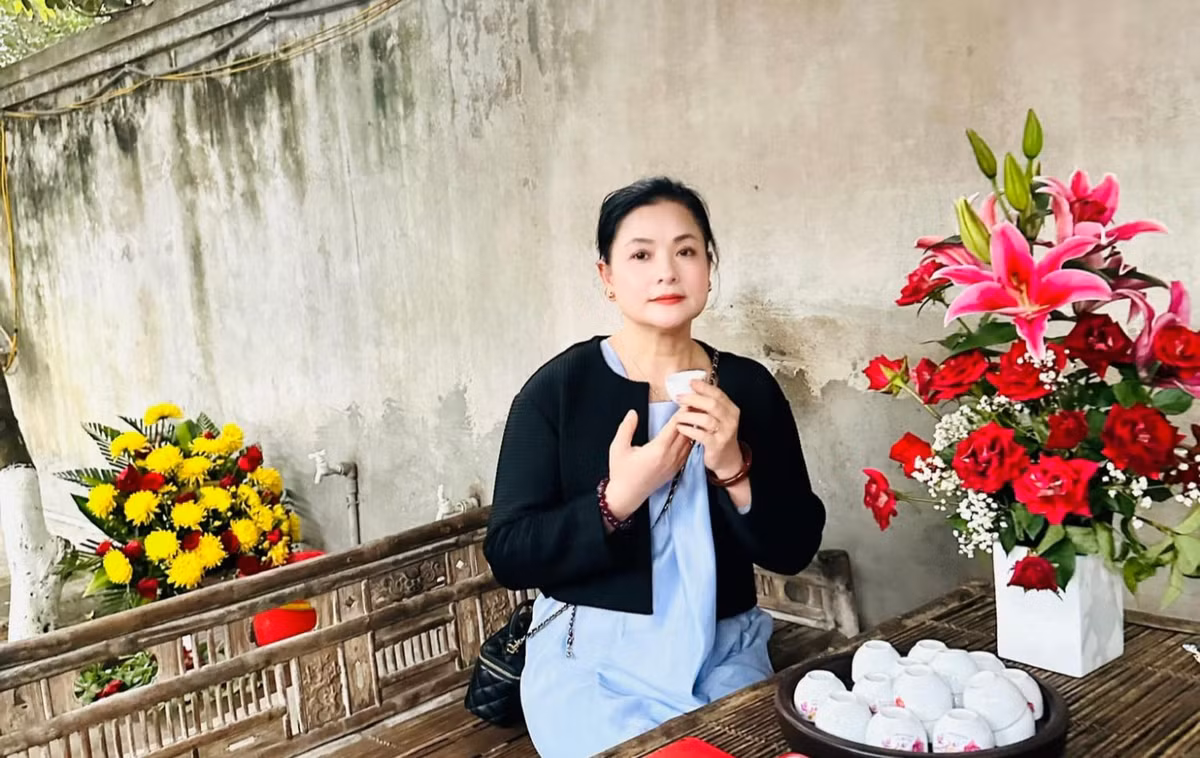 NSND Thu Quế trẻ trung, hoa hậu Kỳ Duyên khoe eo thon - Hình 2 NSND Thu Que tre trung, hoa hau Ky Duyen khoe eo thon-Hinh-2