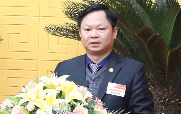 Mot giam doc So GTVT bi de nghi ky luat