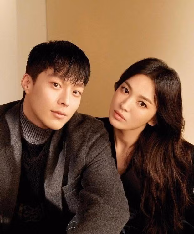 Song Hye Kyo bi don yeu my nam kem 16 tuoi Cha Eun Woo-Hinh-2