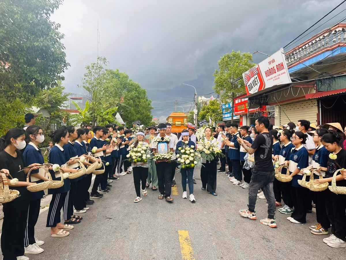 Bo me ca nuong Tu Thanh khong kip ve nhin con lan cuoi