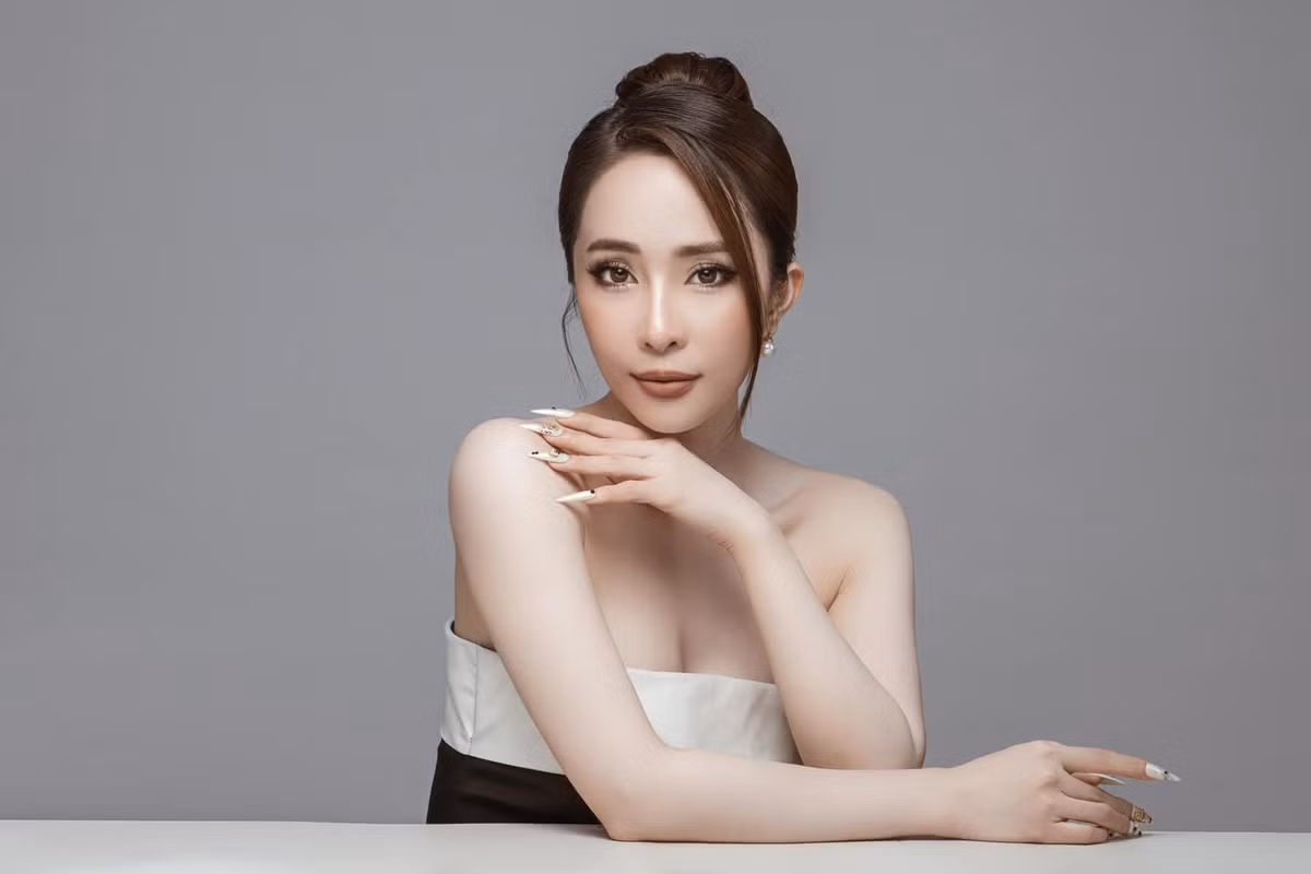 Le Quyen an mac tre trung, Quynh Nga dep man ma-Hinh-2