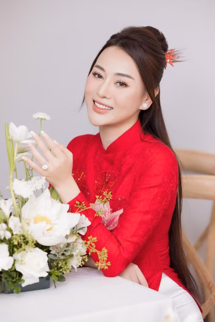 Bo Shark Binh tang qua dac biet cho con dau Phuong Oanh-Hinh-2