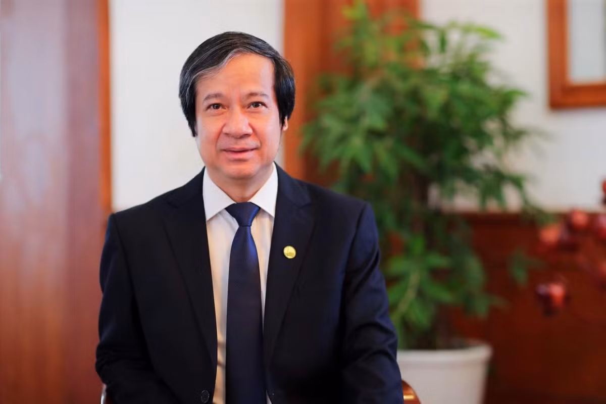 Bo truong Bo GD-DT: Se co chuyen bien ve thu nhap cua giao vien-Hinh-2