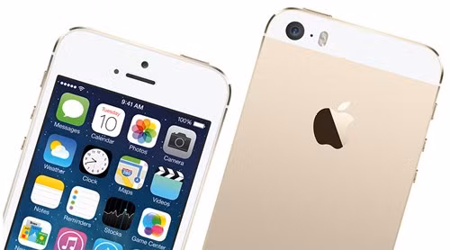 Thêm vào đó, công nghệ màn hình Retina của iPhone vẫn là một thứ gì đó ấn tượng so với các đối thủ. Một điểm quan trọng nữa cần nhắc đến đó là việc các thiết bị iOS đều không hỗ trợ Flash mà tập trung hỗ trợ HTML5, giúp xem video trên nền web tốt hơn nhiều.