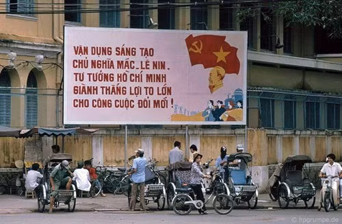 Xích lô xuất hiện ở hầu hết các đầu mối giao thông chính.