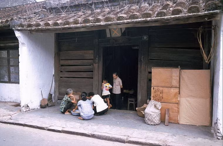 Nhịp sống diễn ra chậm rãi.