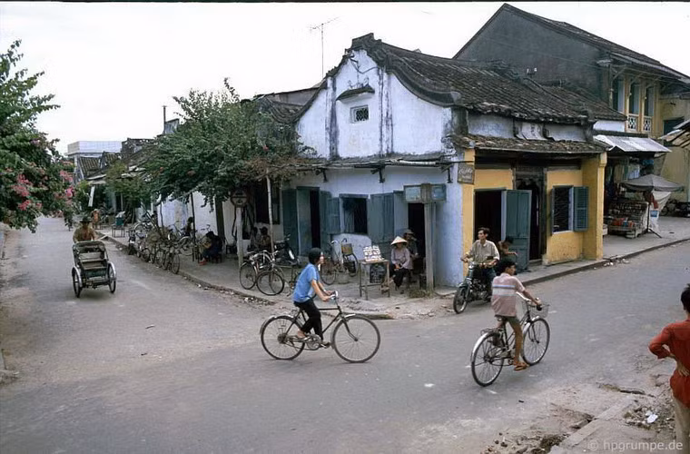 Cách đây hơn 20 năm, Hội An vẫn còn chưa bị thương mại hóa bởi làn sóng du lịch.