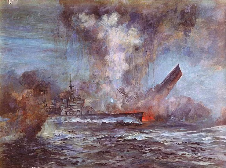 Chưa đầy 10 phút sau khi bên Anh khai hỏa, một viên đạn được bắn từ Bismarck rơi vào một kho đạn của HMS Hood. Ngay sau đó, con tàu của Anh phát nổ và chìm xuống biển chỉ trong vòng ba phút, khiến 1.500 thủy thủ thiệt mạng.