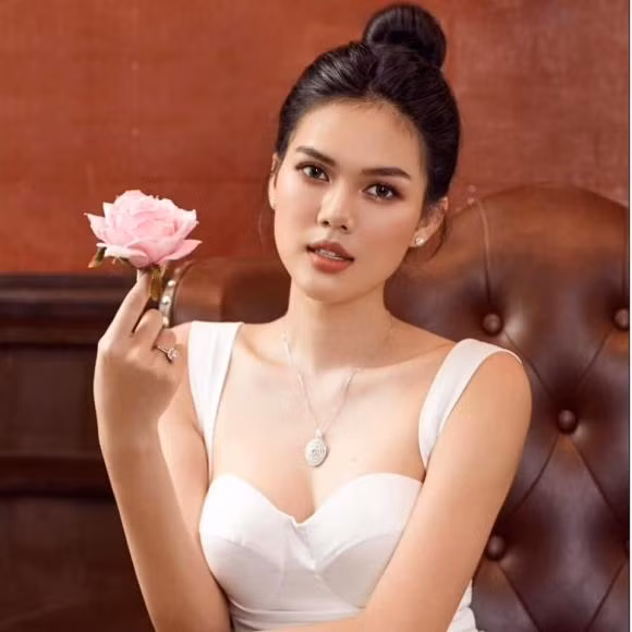 Dien vien Le Ngoc Trinh tuyen bo 