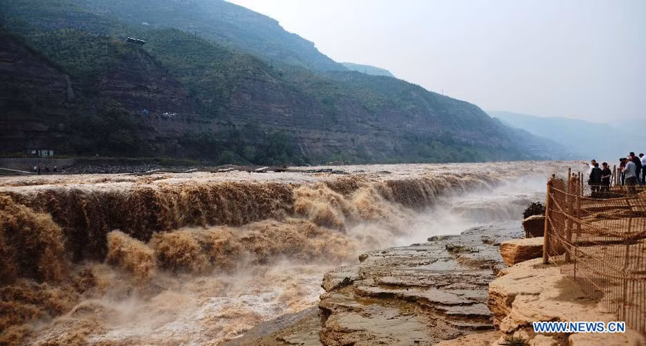 Mùa lũ sông Hoàng Hà, tỉnh Sơn Tây, Trung Quốc thường rơi vào độ tháng 7 kéo dài cho tới tháng 10.
