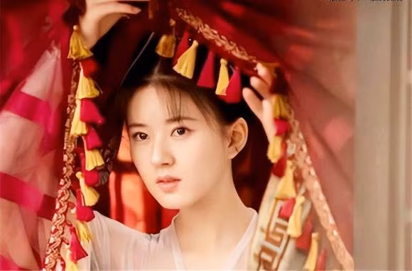 Vi sao dan ong thoi xua thich cuoi con gai 13, 14 tuoi?