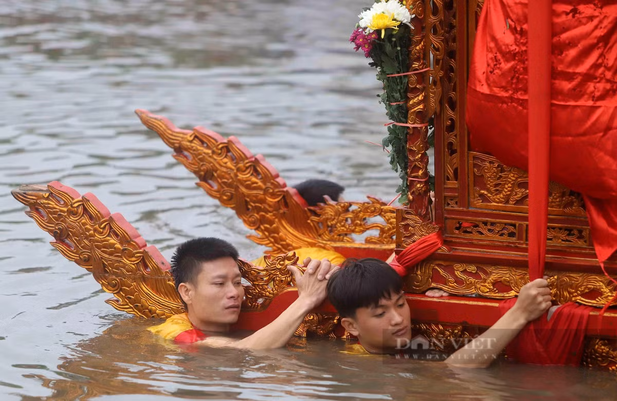 Hinh anh le hoi co 3 chiec kieu 