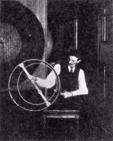 Teslascope: Nỗ lực lớn nhất mà Nikola Tesla luôn cố gắng là tạo ra thiết bị giao tiếp với người ngoài hành tinh. Ông tuyên bố có thể giao tiếp với những nền văn minh xa xôi bằng Teslascope nhưng chưa có ai xác minh những gì ông nói. Sử dụng chiếc kính Teslascope của mình, ông hy vọng chứng minh sự tồn tại của sự sống trên sao Hỏa.