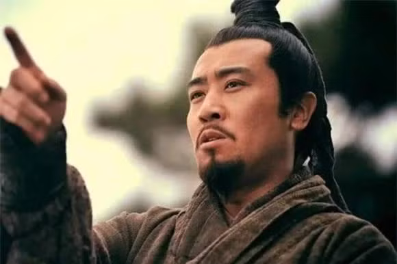 Tai sao khi Luu Bi khoi binh, mau than cua ong “bien mat“?-Hinh-3