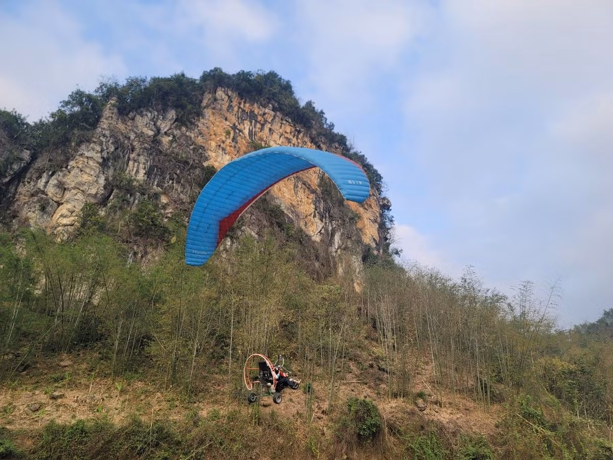 Du khach bay du luon tai phien cho vung cao o Thanh Hoa-Hinh-5