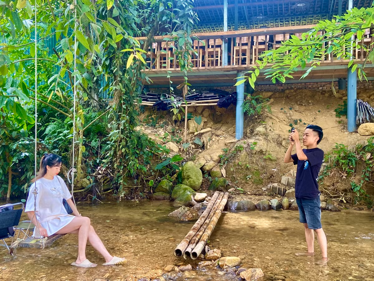 Nhiều không gian check-in nên du khách đến đây tha hồ "sống ảo".
