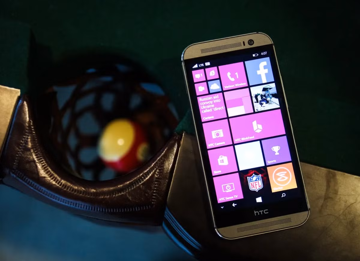 Windows Phone không còn, nhưng 7 mẫu smartphone này sẽ luôn được nhớ đến - Hình 4 Windows Phone khong con, nhung 7 mau smartphone nay se luon duoc nho den-Hinh-4
