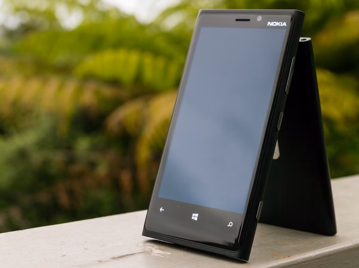 Windows Phone không còn, nhưng 7 mẫu smartphone này sẽ luôn được nhớ đến - Hình 7 Windows Phone khong con, nhung 7 mau smartphone nay se luon duoc nho den-Hinh-7