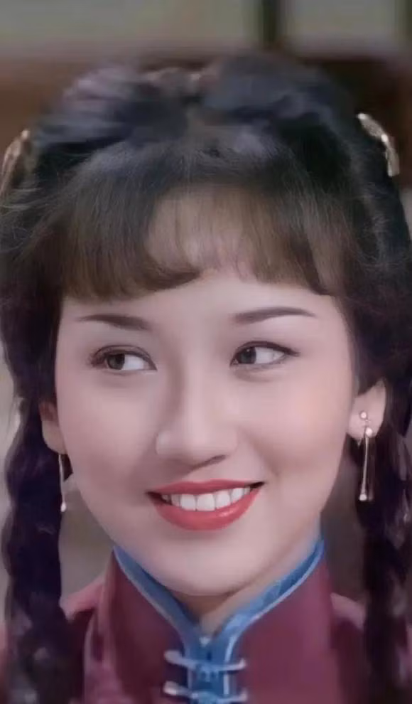 Triệu Nhã Chi.