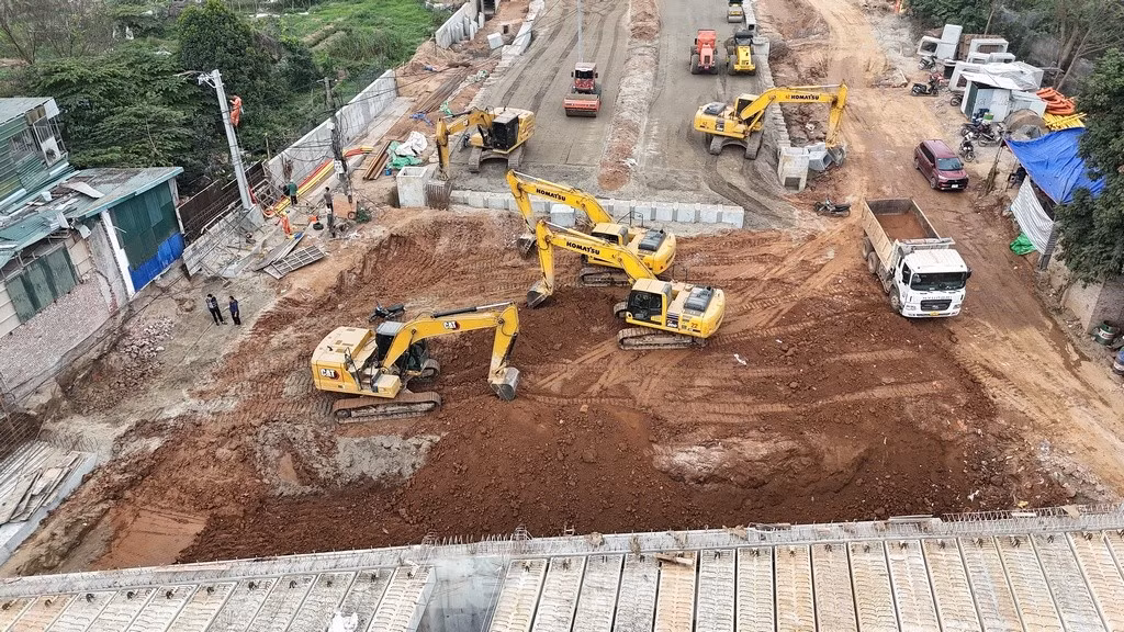 Dự án có tổng mức đầu tư 740 tỉ đồng, do UBND quận Nam Từ Liêm làm chủ đầu tư. Công trình khởi công đầu năm 2023, dự kiến hoàn thành quý 2/2024.