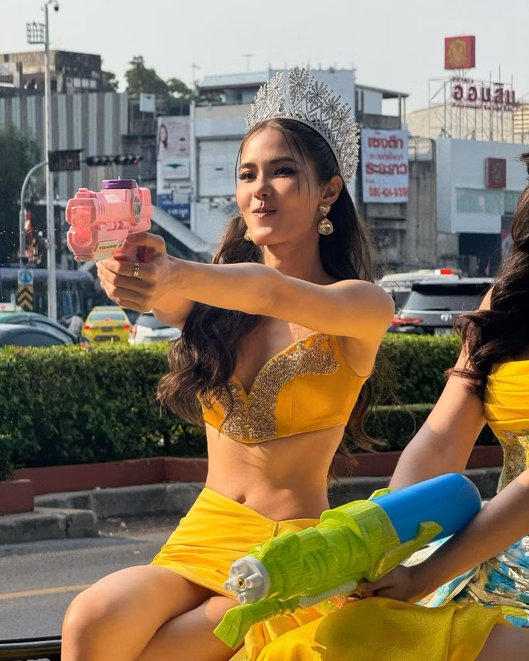 Dan hoa hau mac goi cam tai le hoi te nuoc-Hinh-12