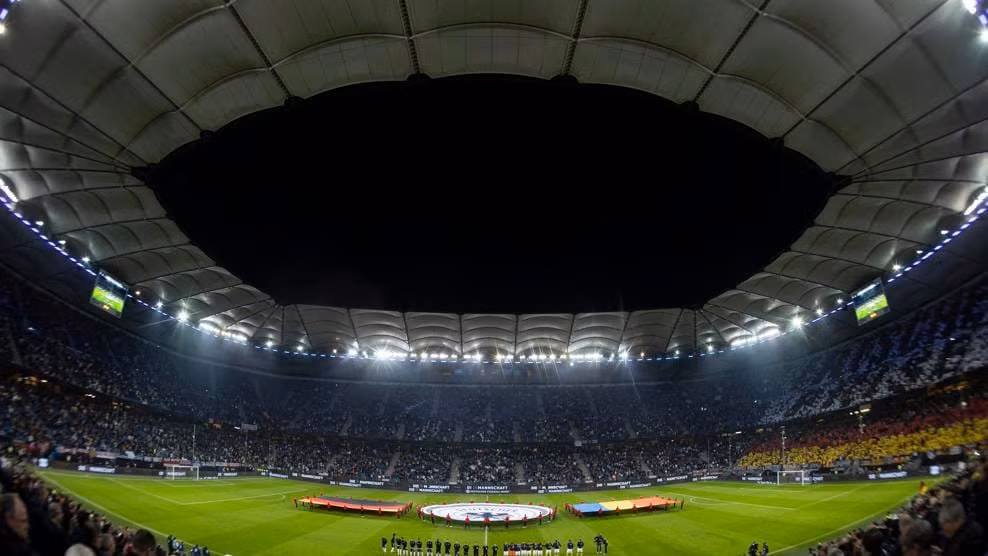 Volksparkstadion Hamburg được khai trương lần đầu tiên vào năm 1953 nhưng đã được nâng cấp đáng kể vào năm 2000. Nơi này đã tổ chức các trận đấu tại Giải vô địch châu Âu UEFA 1988 cũng như các kỳ World Cup 1974 và 2006. Nơi diễn ra các trận đấu tại Euro 2024 Sân vận động Volksparkstadion Hamburg