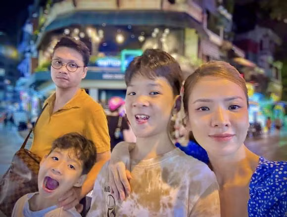 Dan Le tiet lo diem trung hop trong thoi gian dung yeu Khai Anh