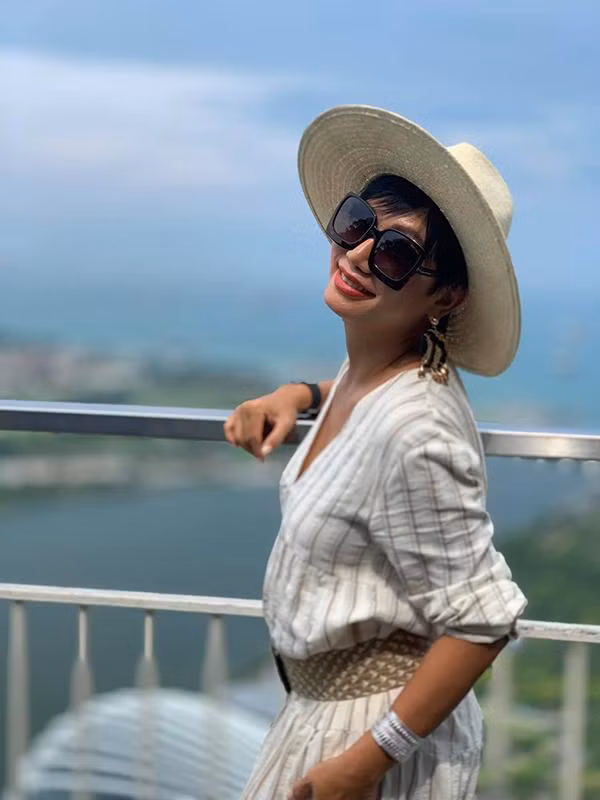 Nốt trầm đó là do Kim Khánh gặp biến cố lớn về đời tư. Bố của Kim Khánh mất vì ung thư, ngay sau đó, cả gia đình sang nước ngoài định cư. Kim Khánh ở lại Việt Nam một mình và chuẩn bị lên xe hoa làm đám cưới. Đúng lúc này, Kim Khánh phát hiện ra chồng sắp cưới – người duy nhất để mình nương tựa tinh thần lại ngoại tình với bạn thân. Mối tình bi kịch như phim ấy khiến Kim Khánh đau đớn và sốc nặng tới mức trầm cảm và nhiều lần nghĩ tới… cái chết. Sau biến cố lớn trong cuộc đời, Kim Khánh chọn cuộc sống độc thân vui vẻ.