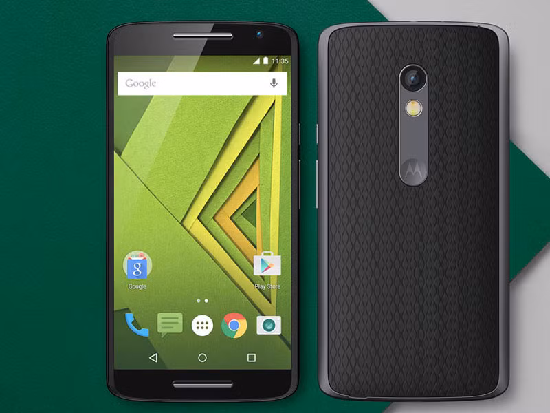 Motorola Moto X Play (giá tham khảo 8,19 triệu đồng). Chống nước theo tiêu chuẩn IP52 như Motorola Moto X Style.