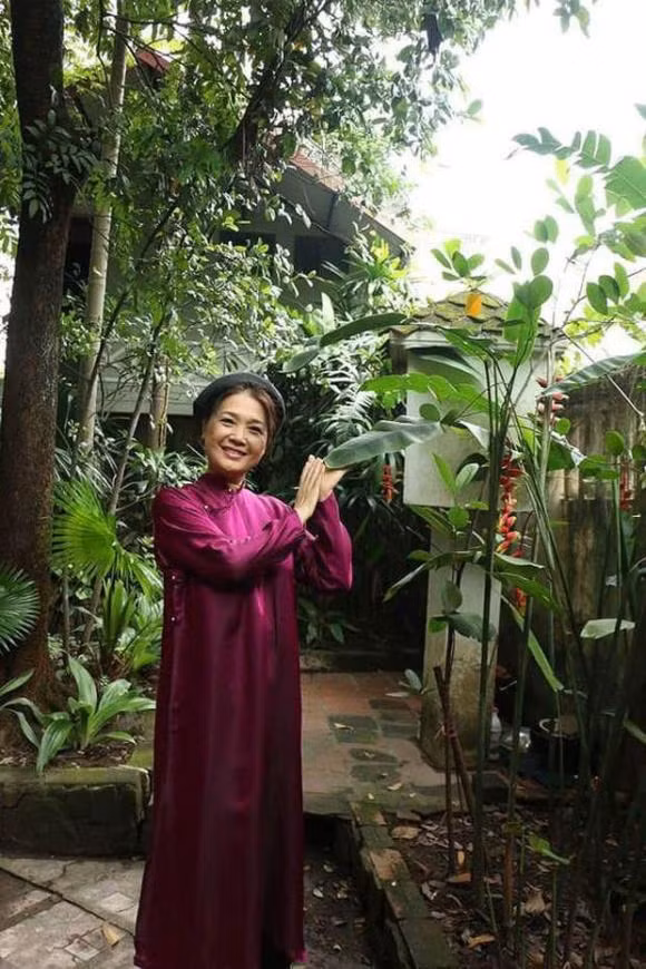 Cuoc song va nhan sac cua ba chi em nha Le Khanh hien tai ra sao?-Hinh-8