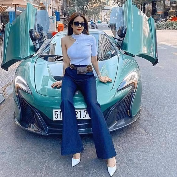 Diep Lam Anh lieu co trang tay sau khi ly than chong thieu gia?-Hinh-2