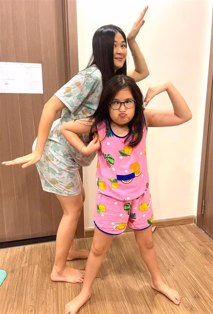 Con gai Huy Khanh va vo A hau 